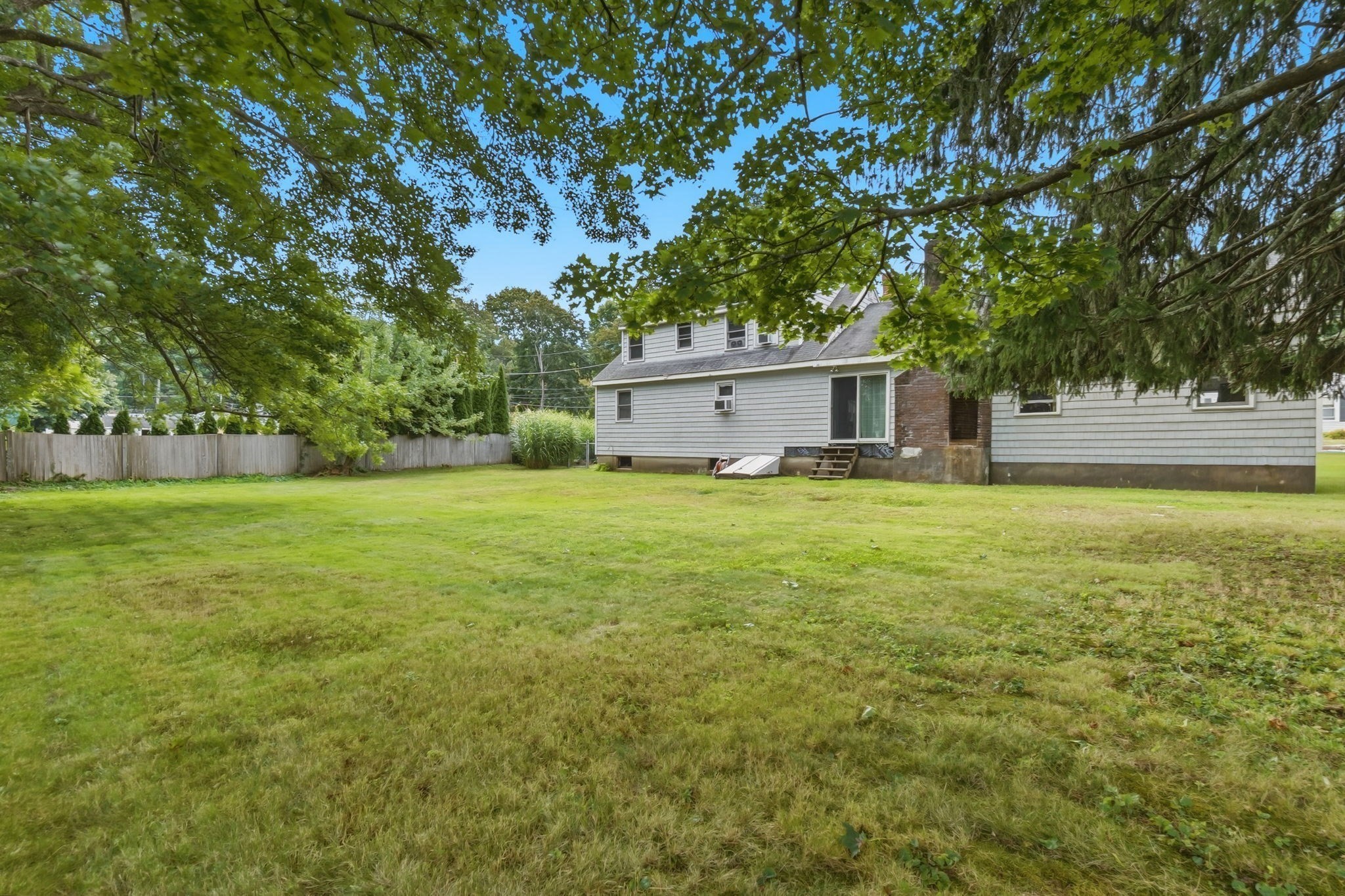 11 Grover St Property Photo 35