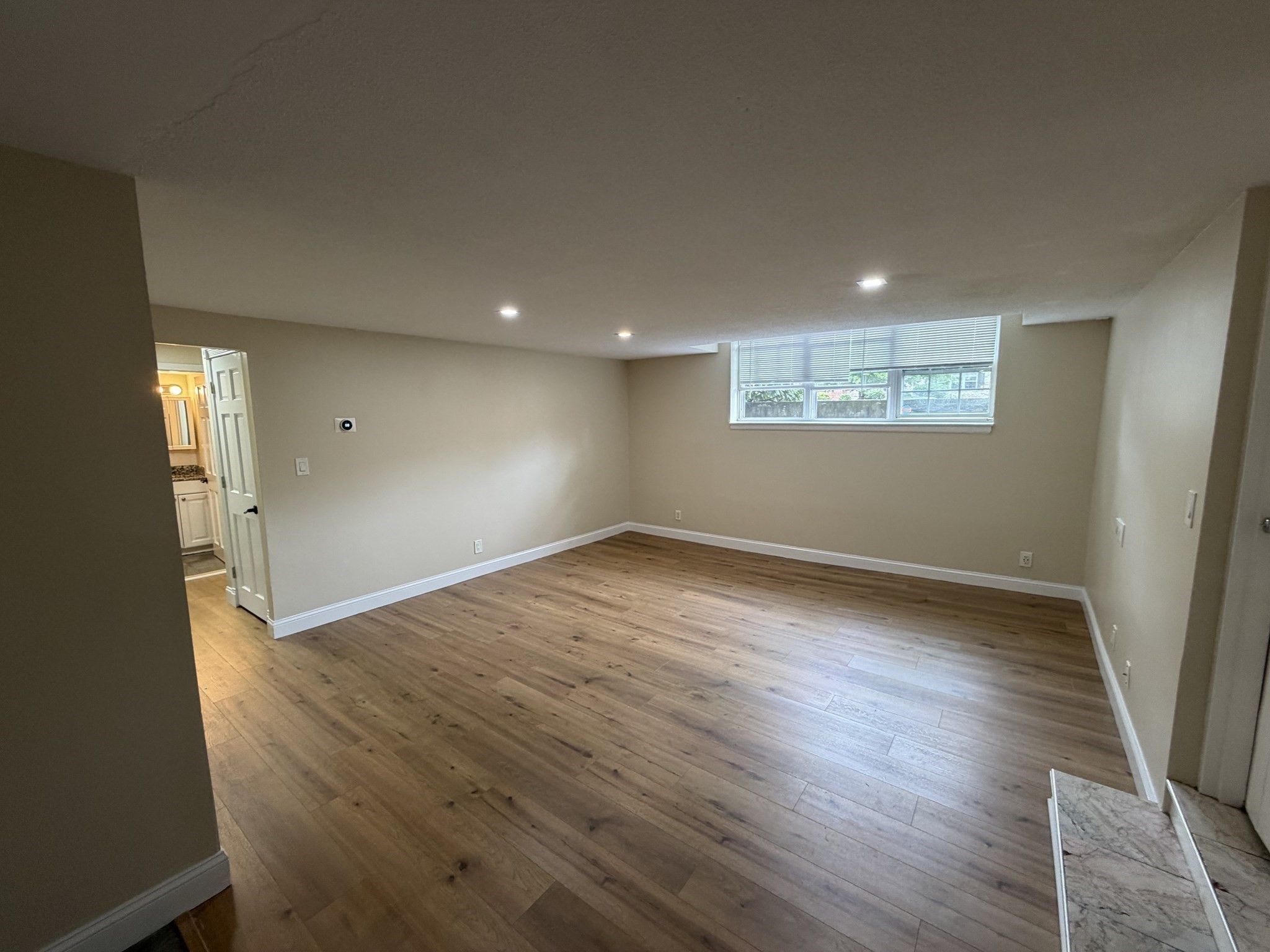 140 Lake Shore Rd # 2b Property Photo 7