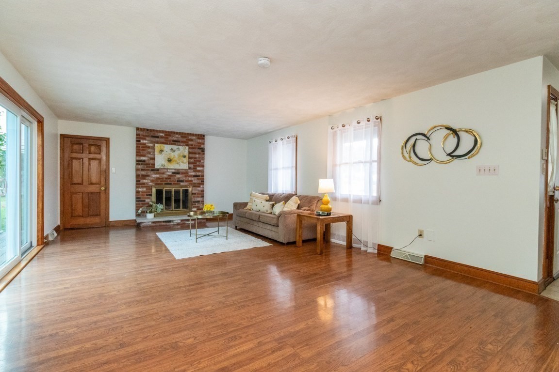 2 Mccarthy Dr Property Photo 5