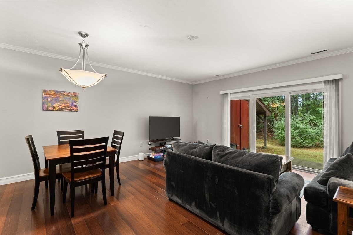 20 Highwood Dr # 20 Property Photo 10