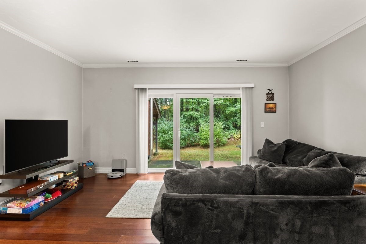 20 Highwood Dr # 20 Property Photo 11