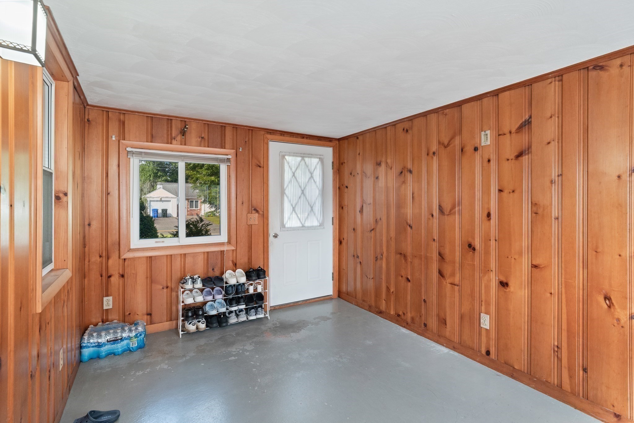 389 Abbott St Property Photo 27