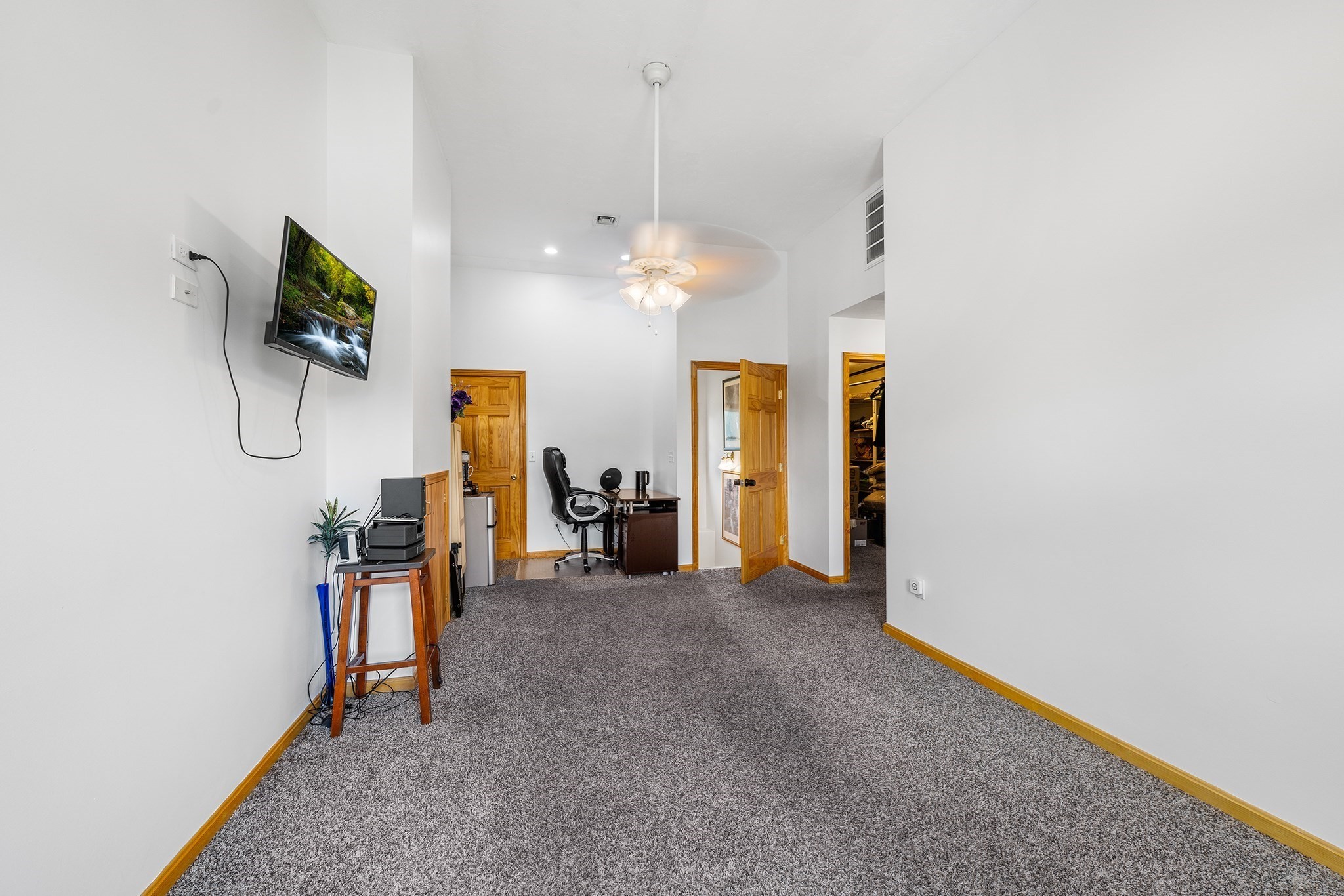 91 Gerald Ave Property Photo 28
