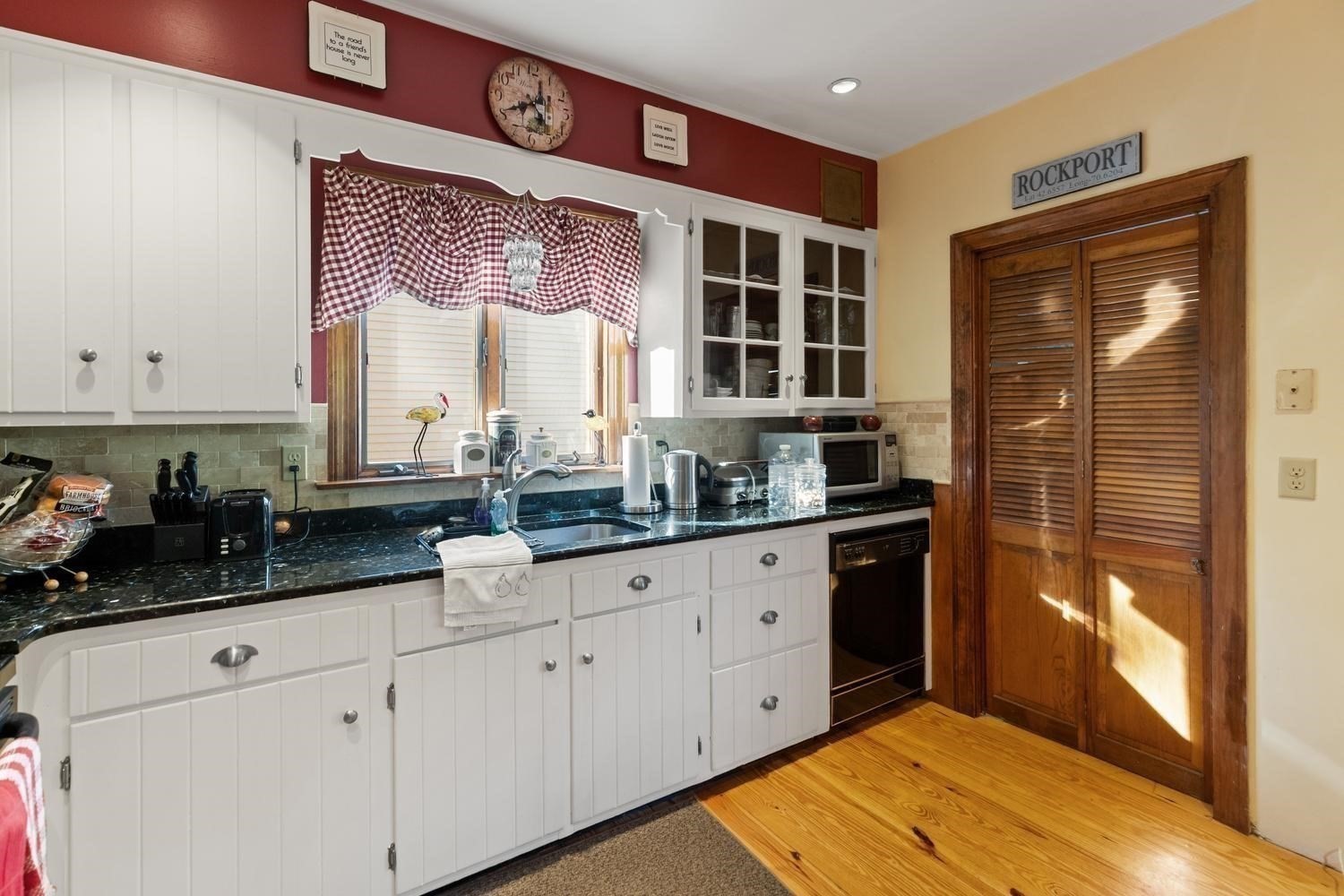 3 Spring Lane Property Photo 7