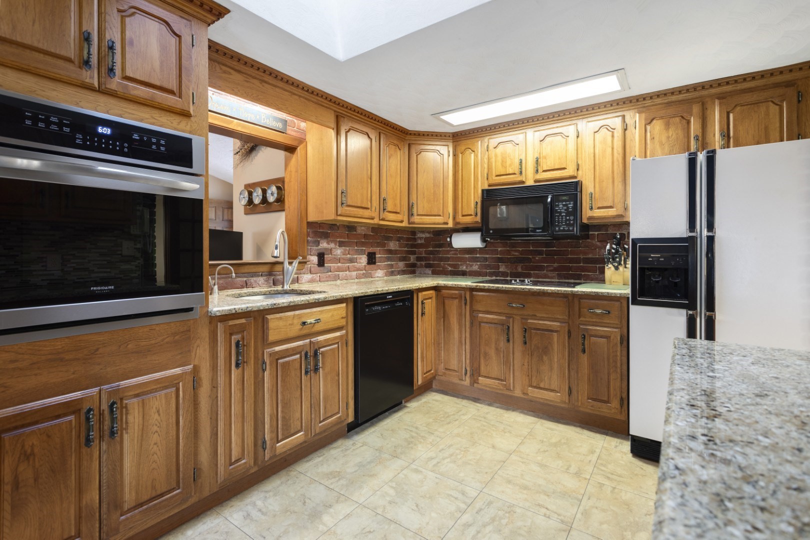 12 Carpenter Road Property Photo 14