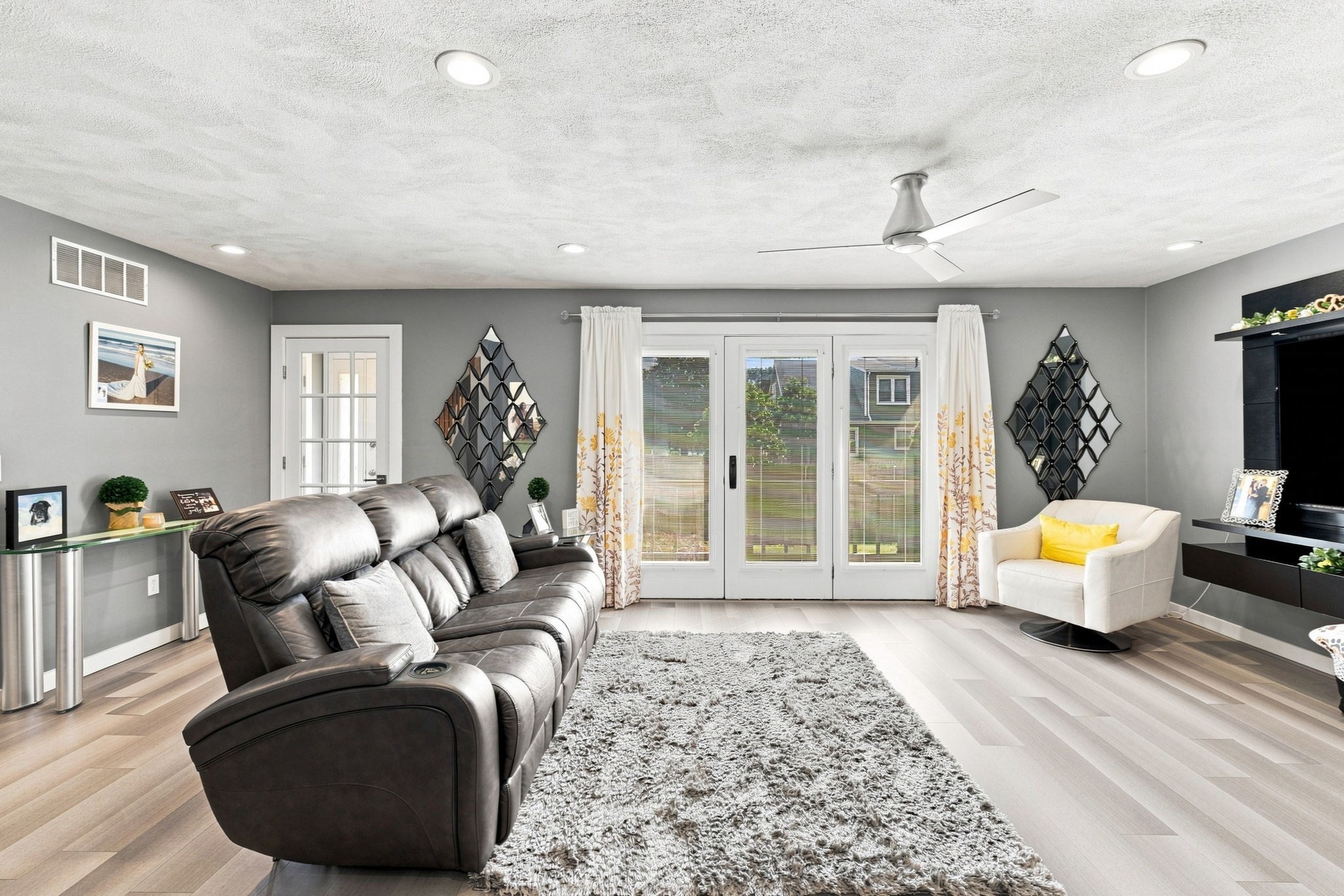 200 Mayfield Ave # C7 Property Photo 3