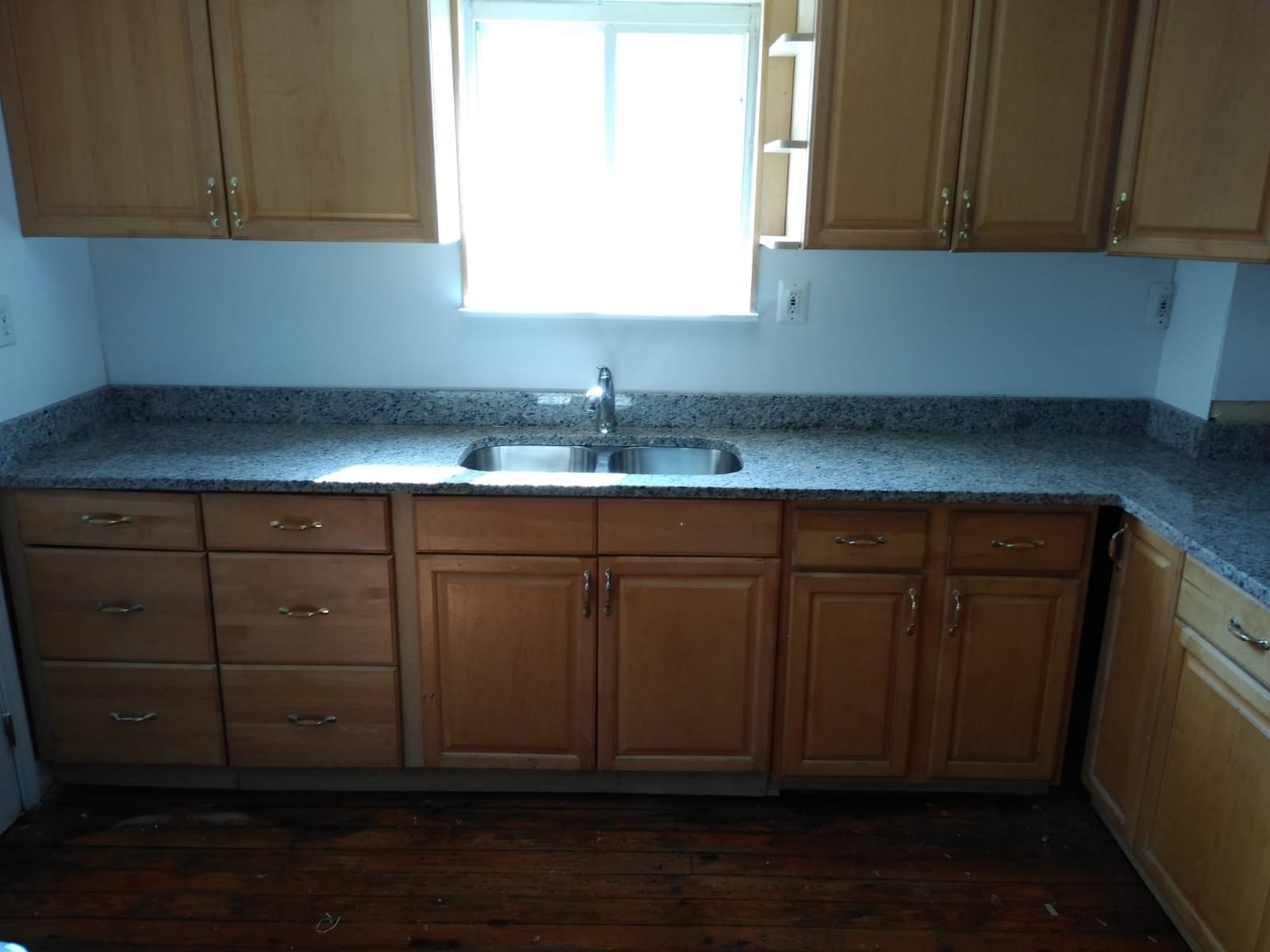 227 Main St # 227 Property Photo 2