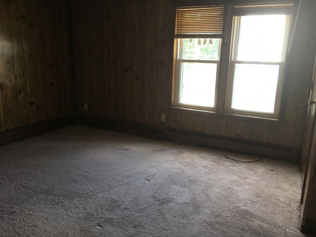 227 Main St # 227 Property Photo 5