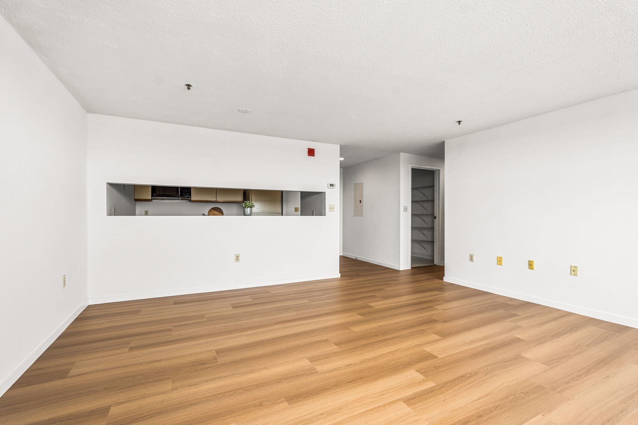 1 Adams St # 706 Property Photo 6