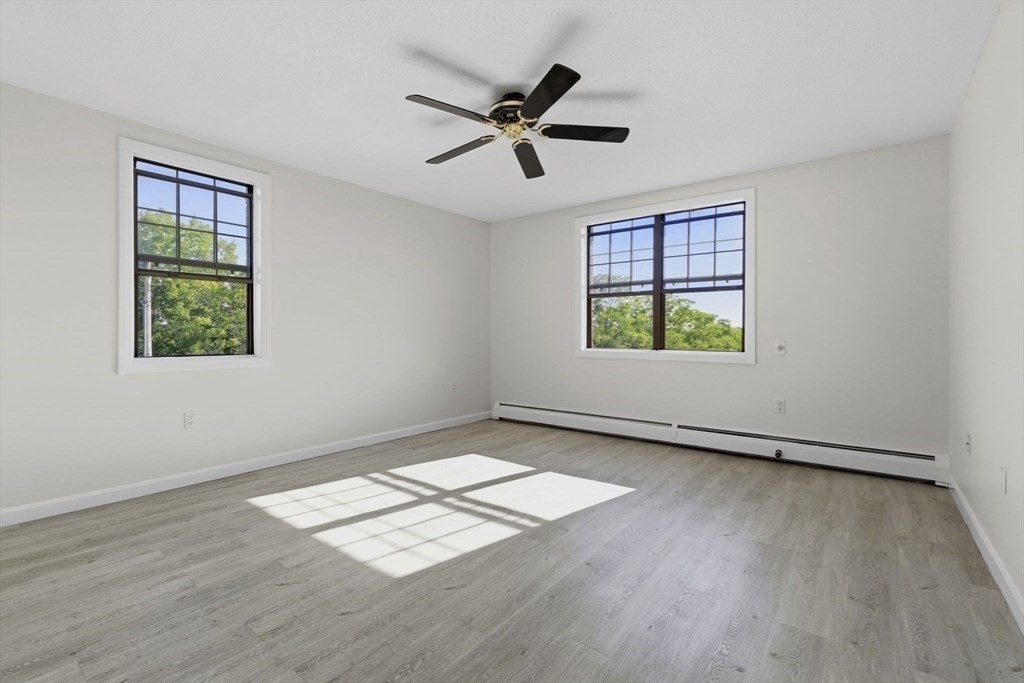 24 Kenmar Dr # 239 Property Photo 12