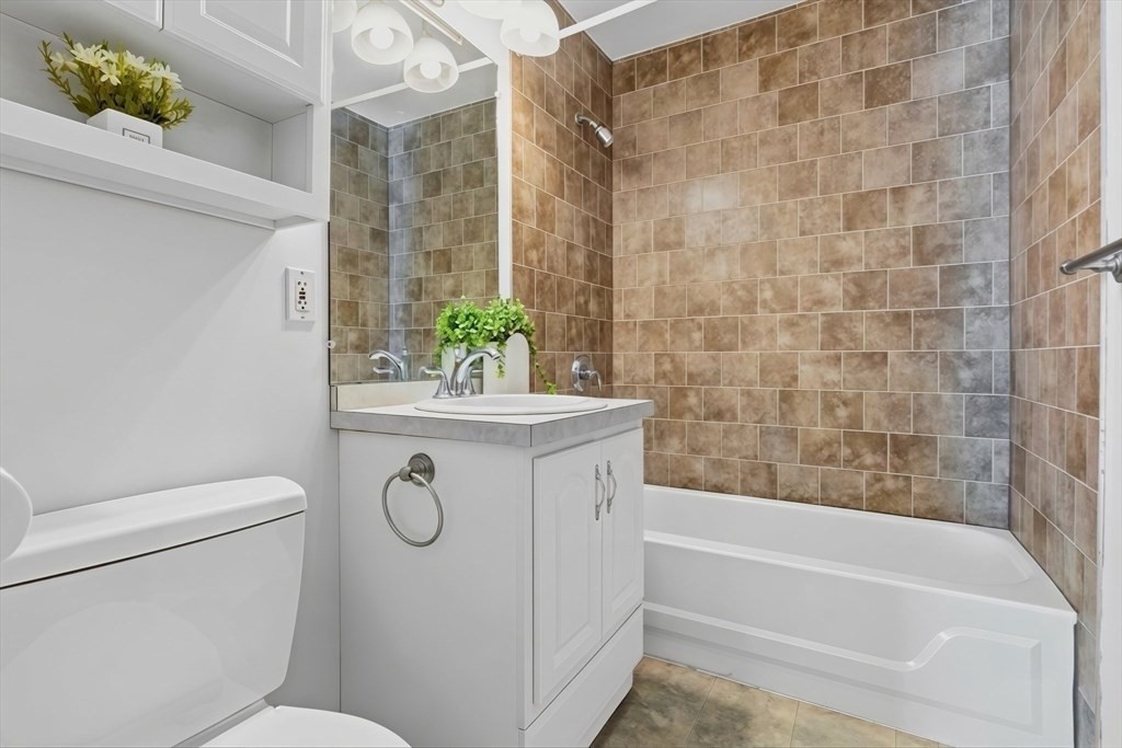 24 Kenmar Dr # 239 Property Photo 19