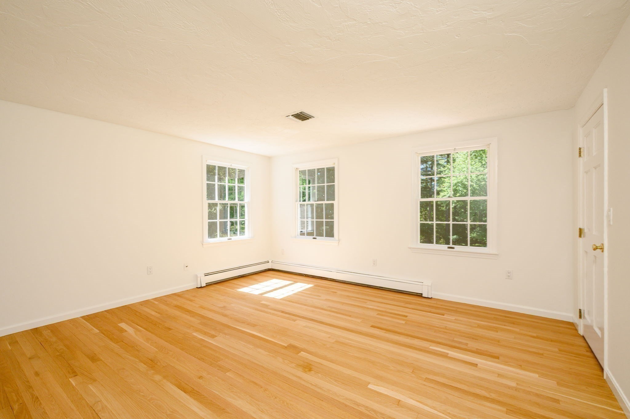 180 Gardner Property Photo 27