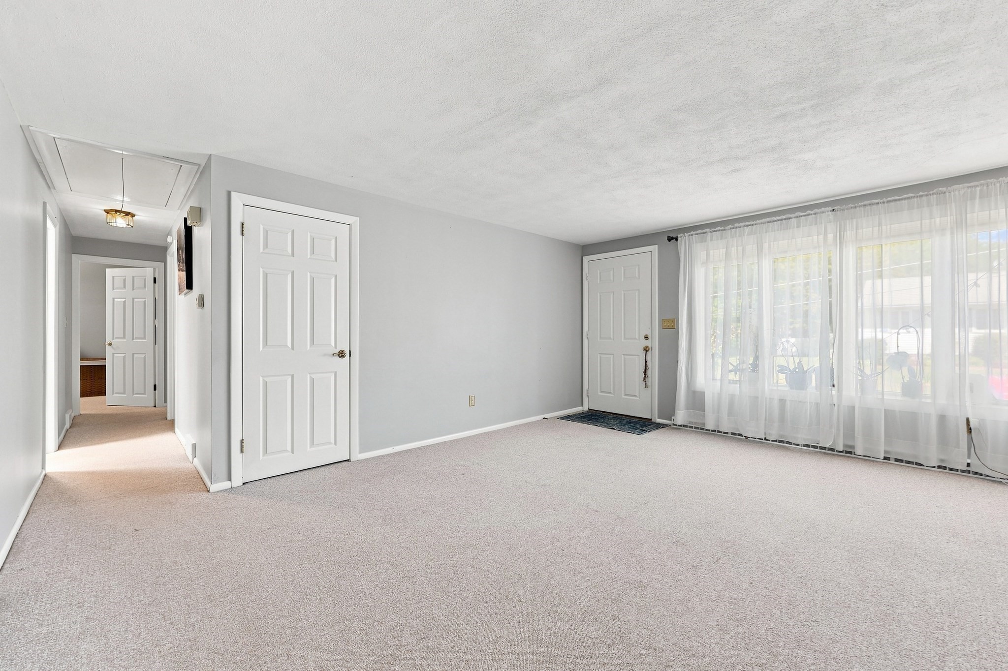 92 Applewood Drive Property Photo 6