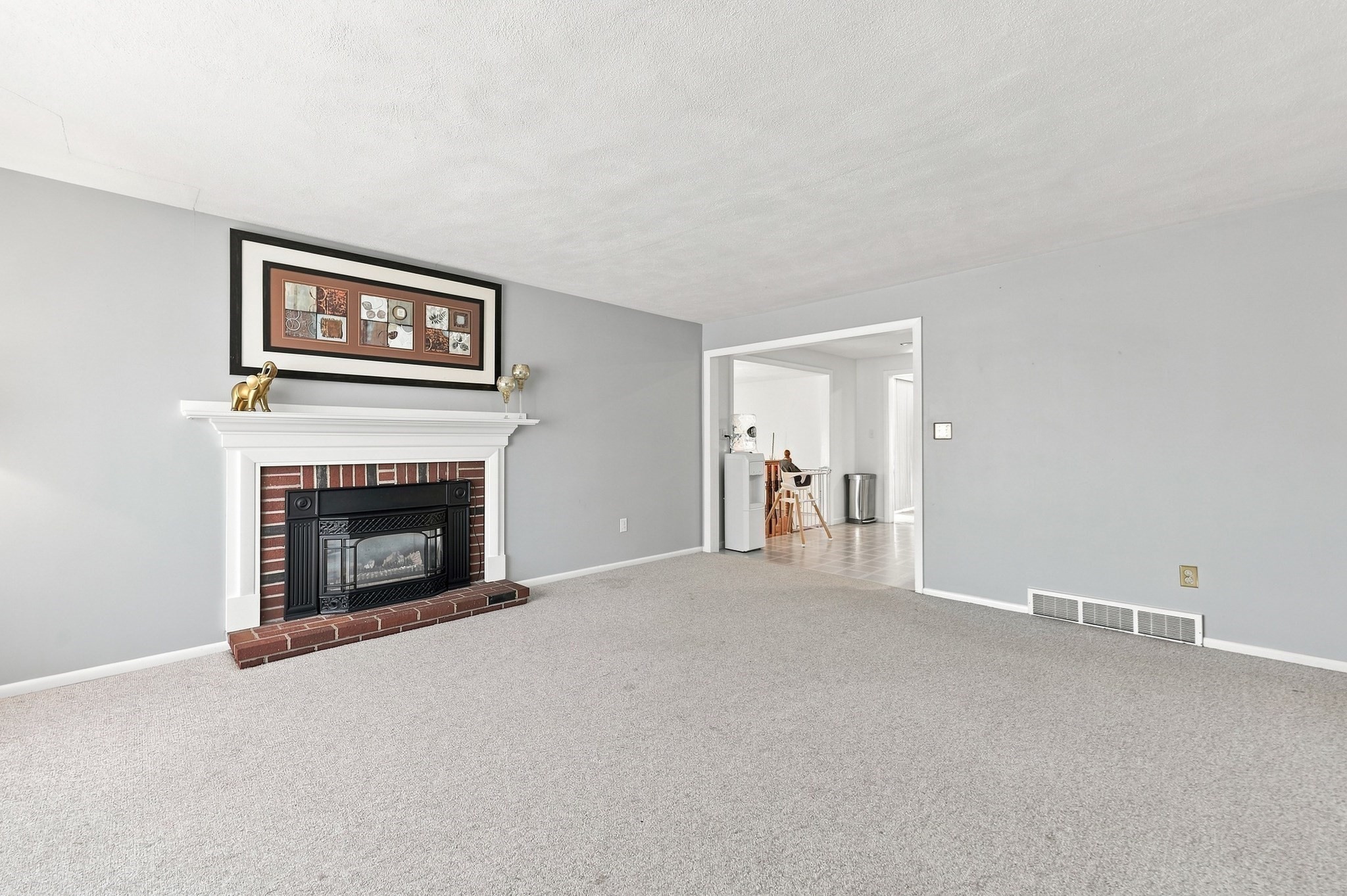 92 Applewood Drive Property Photo 7