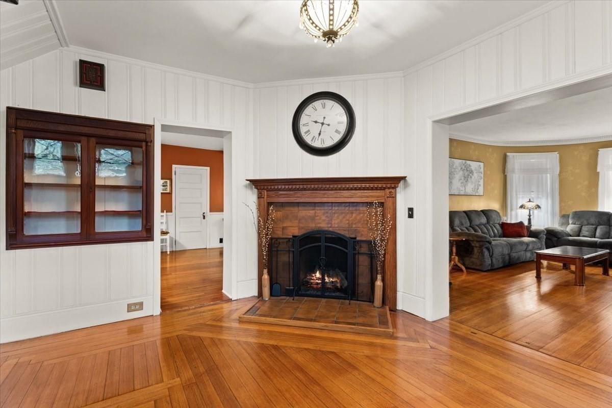 220 Smith St Property Photo 9