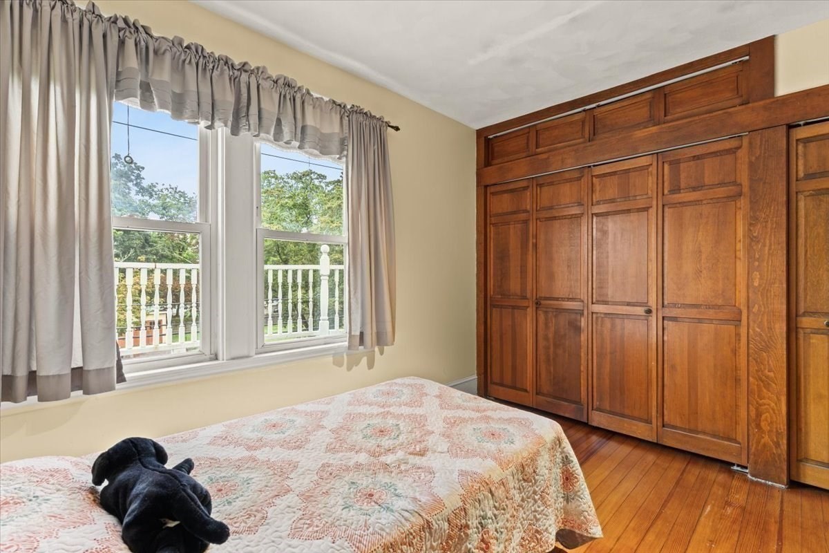 220 Smith St Property Photo 34