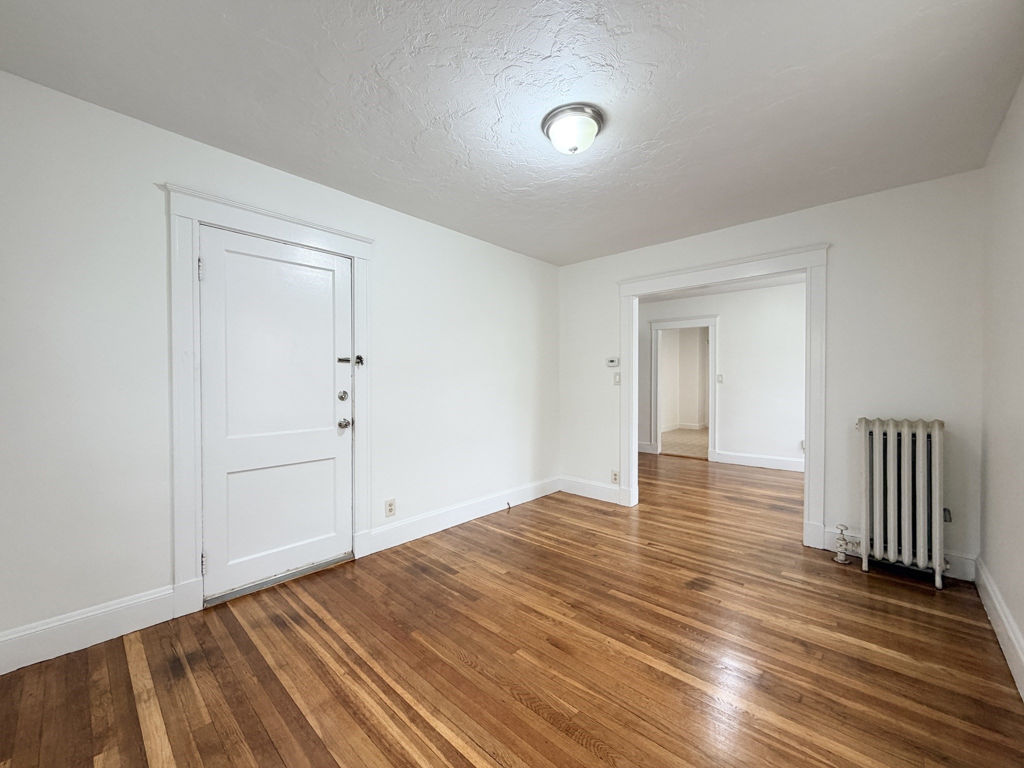 8 Kent St # 1r Property Photo 1