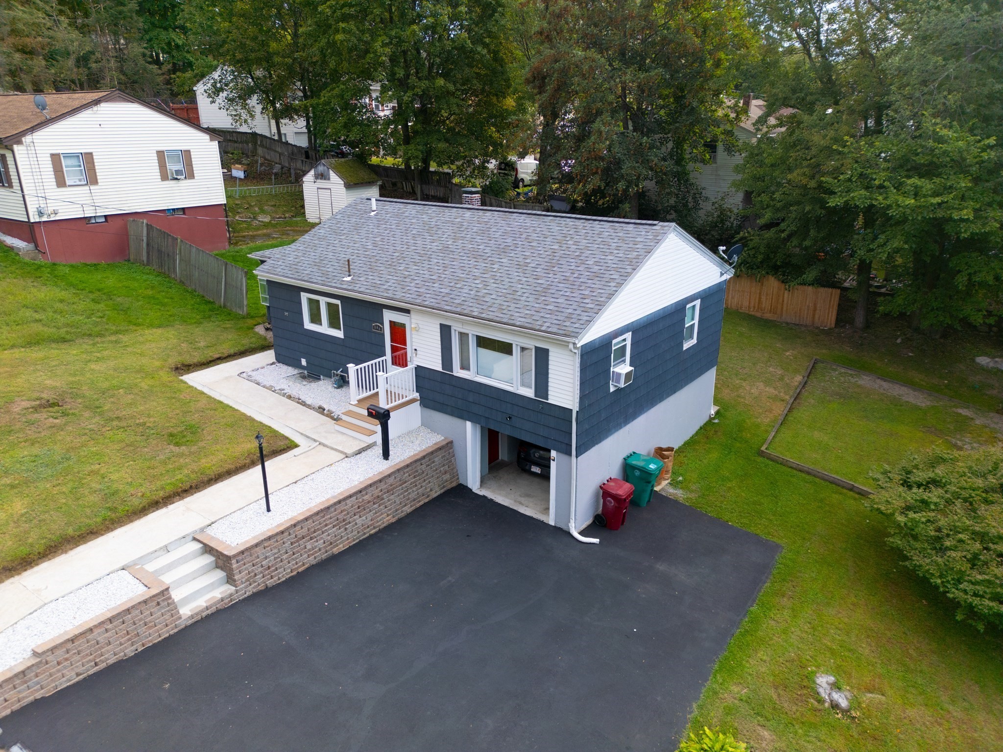 346 Christian St Property Photo 1