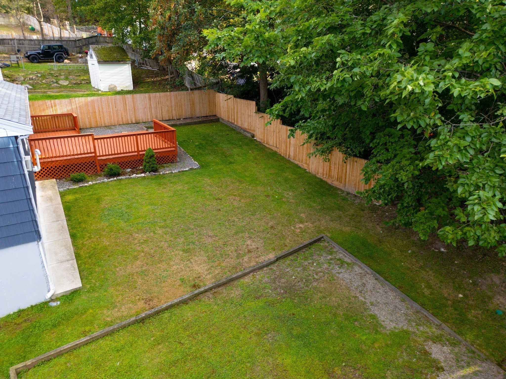 346 Christian St Property Photo 30