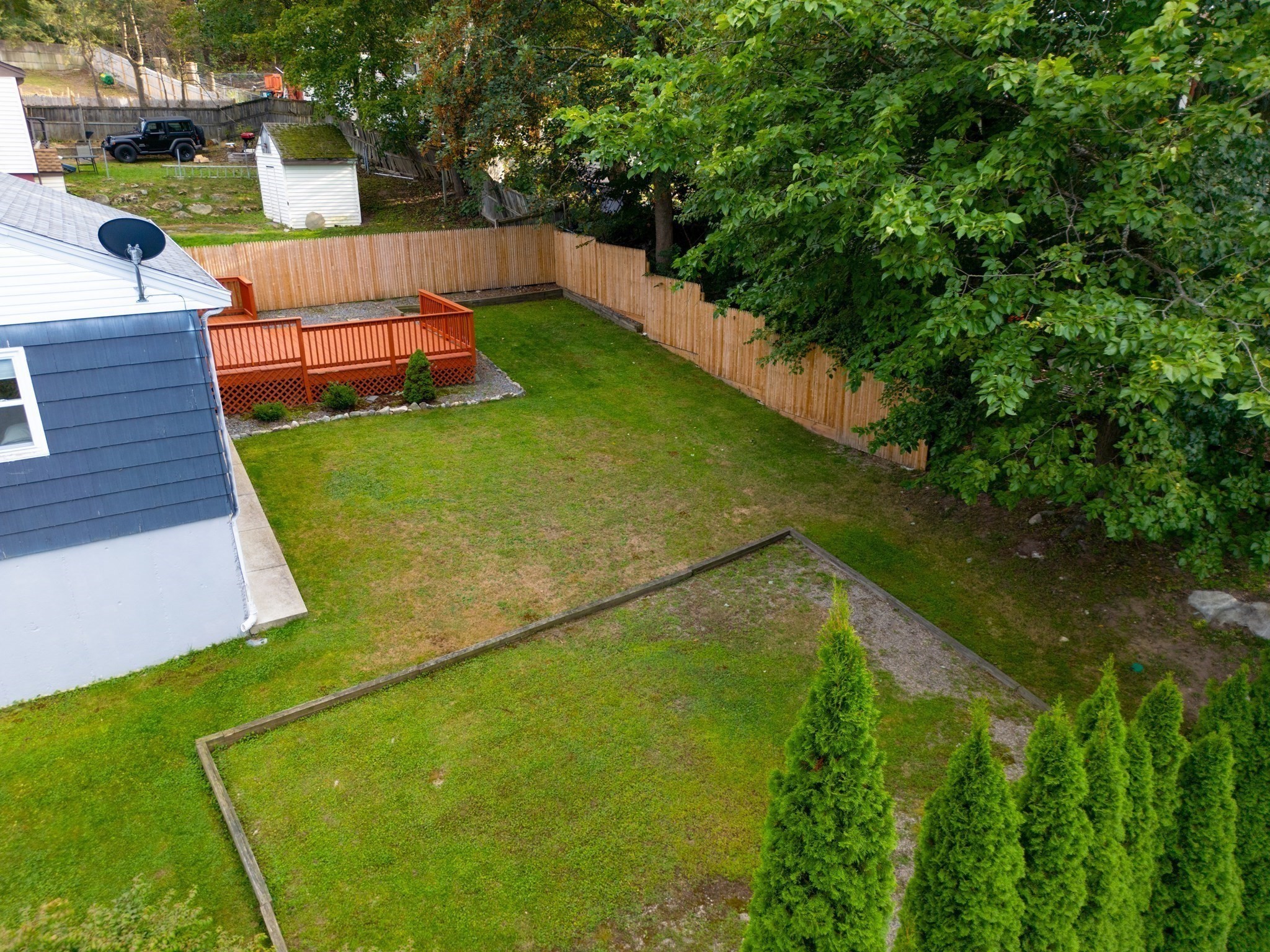346 Christian St Property Photo 31