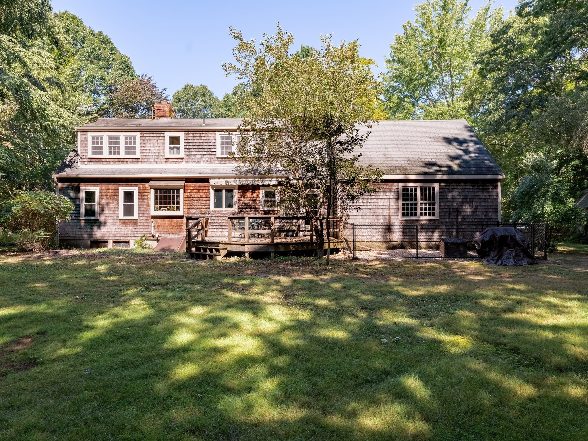 160 Tremont St Property Photo 3