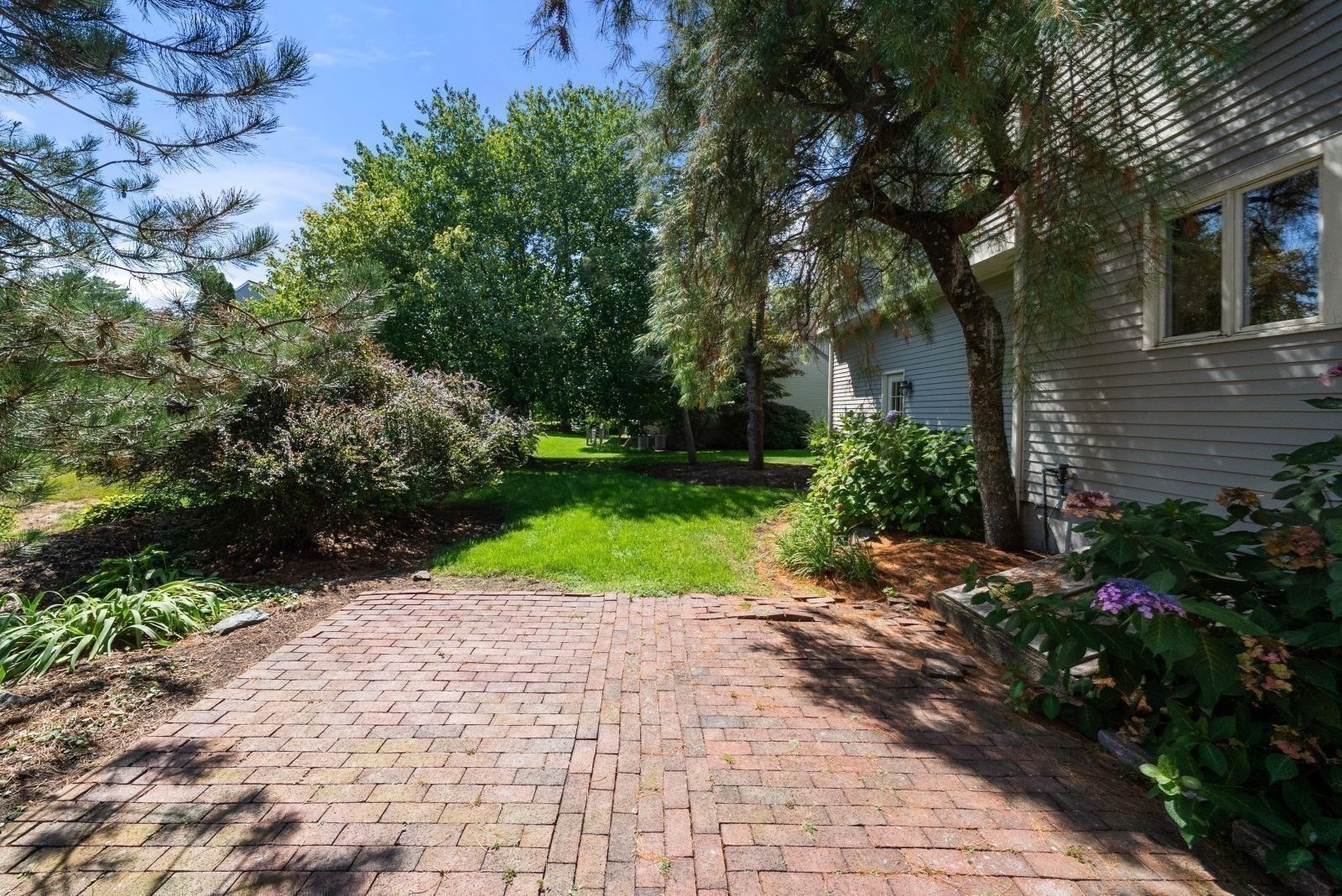 14 Powder House Cir Property Photo 35
