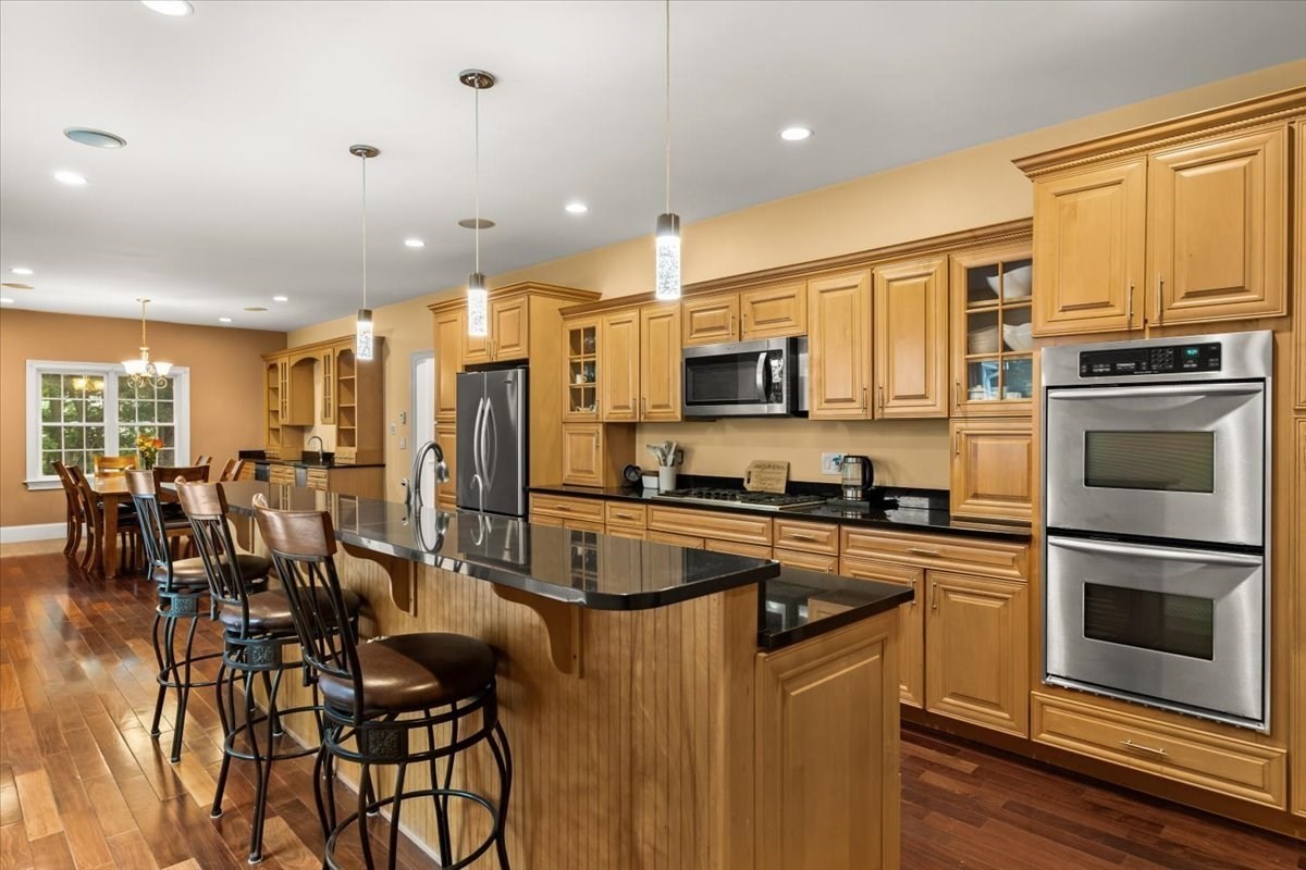 8 Rockmeadow Drive Property Photo 3