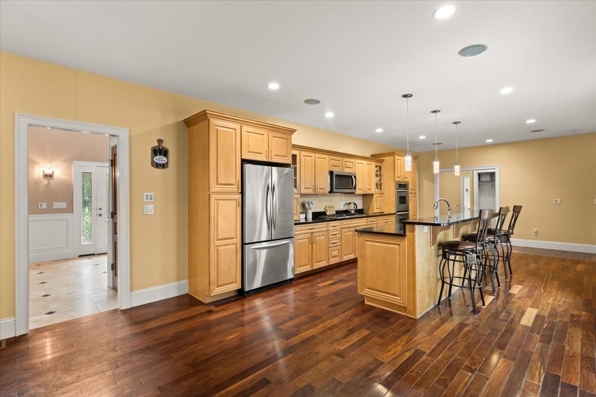 8 Rockmeadow Drive Property Photo 6
