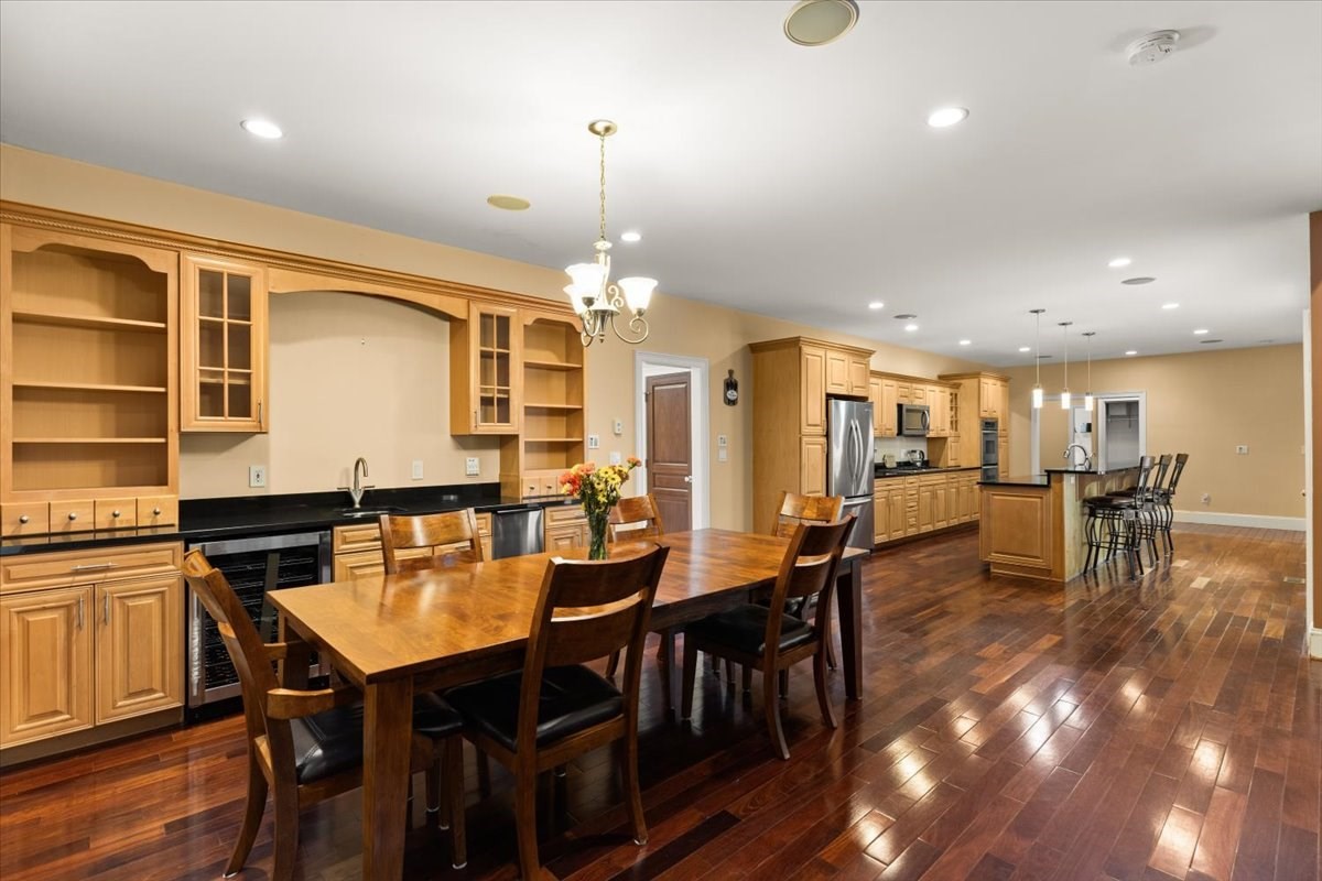8 Rockmeadow Drive Property Photo 12