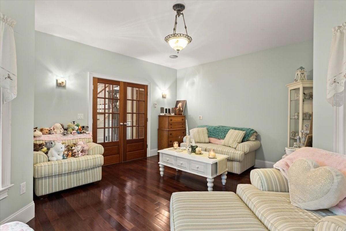 8 Rockmeadow Drive Property Photo 19