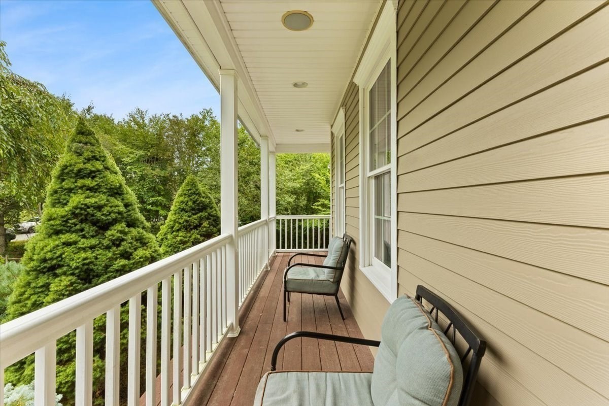 8 Rockmeadow Drive Property Photo 39