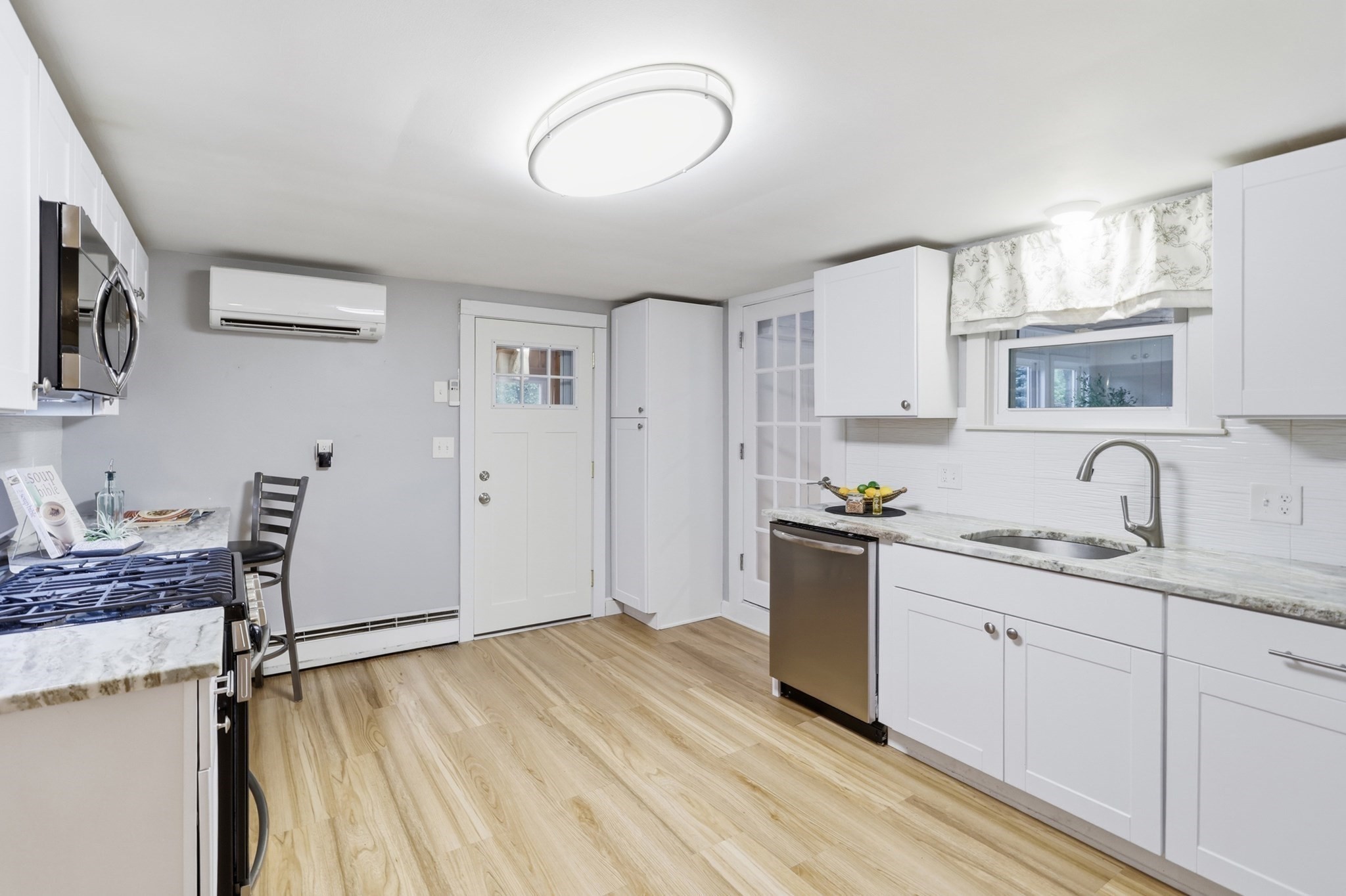 60 Bellflower Rd Property Photo 15