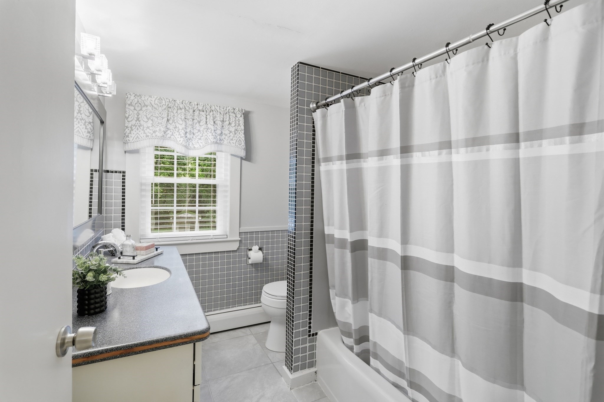 60 Bellflower Rd Property Photo 24