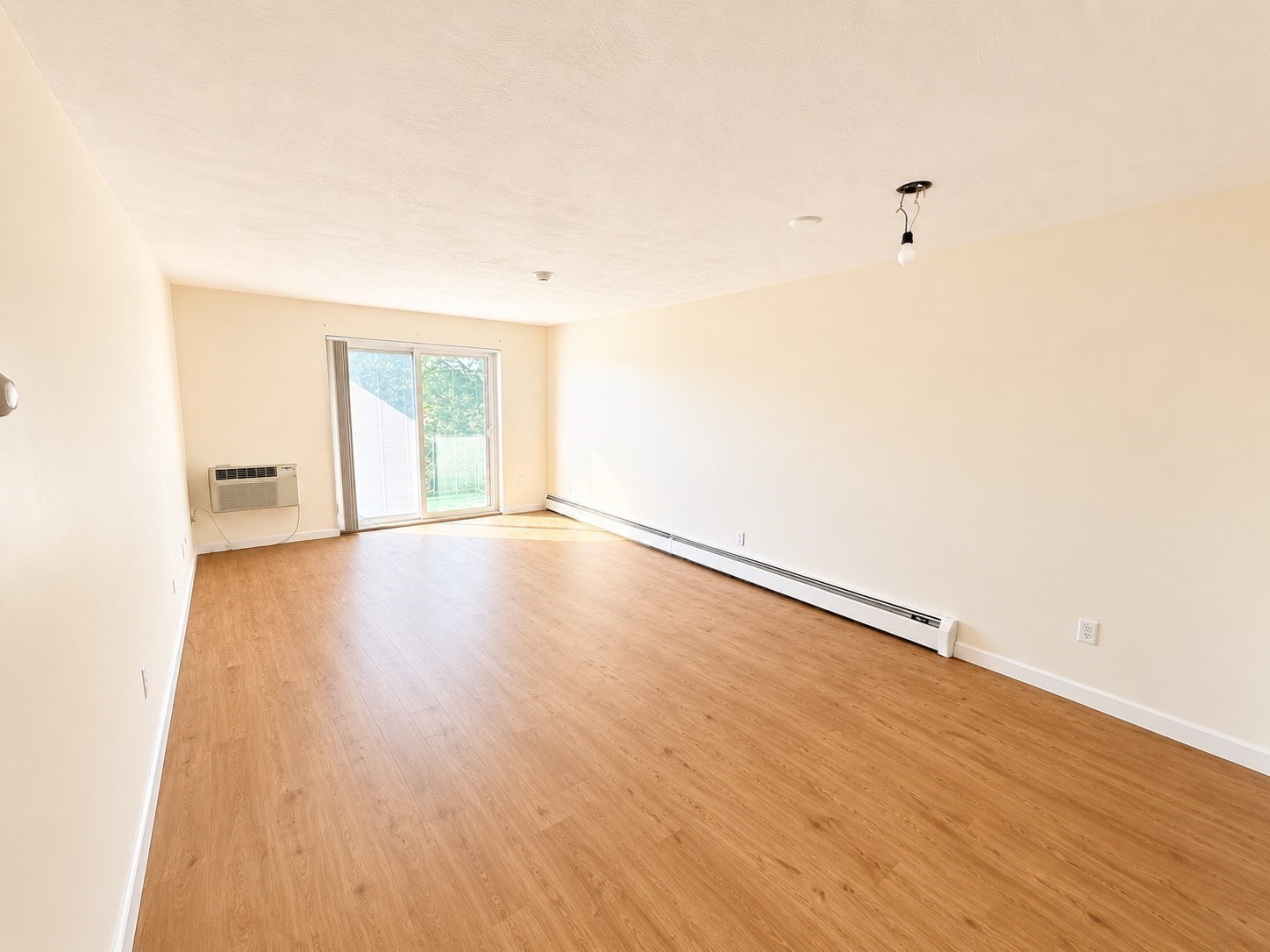 350 Highland Ave # 35 Property Photo 1