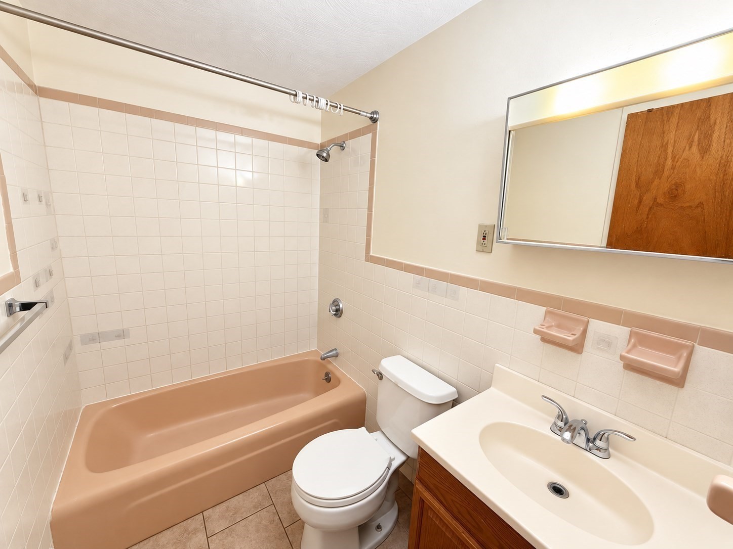 350 Highland Ave # 35 Property Photo 6