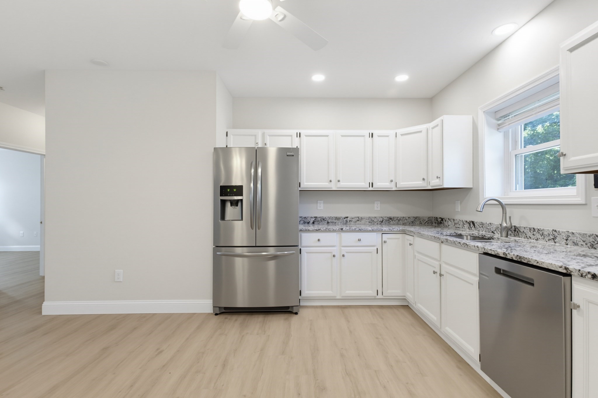 111 Elm # 1 Property Photo 11