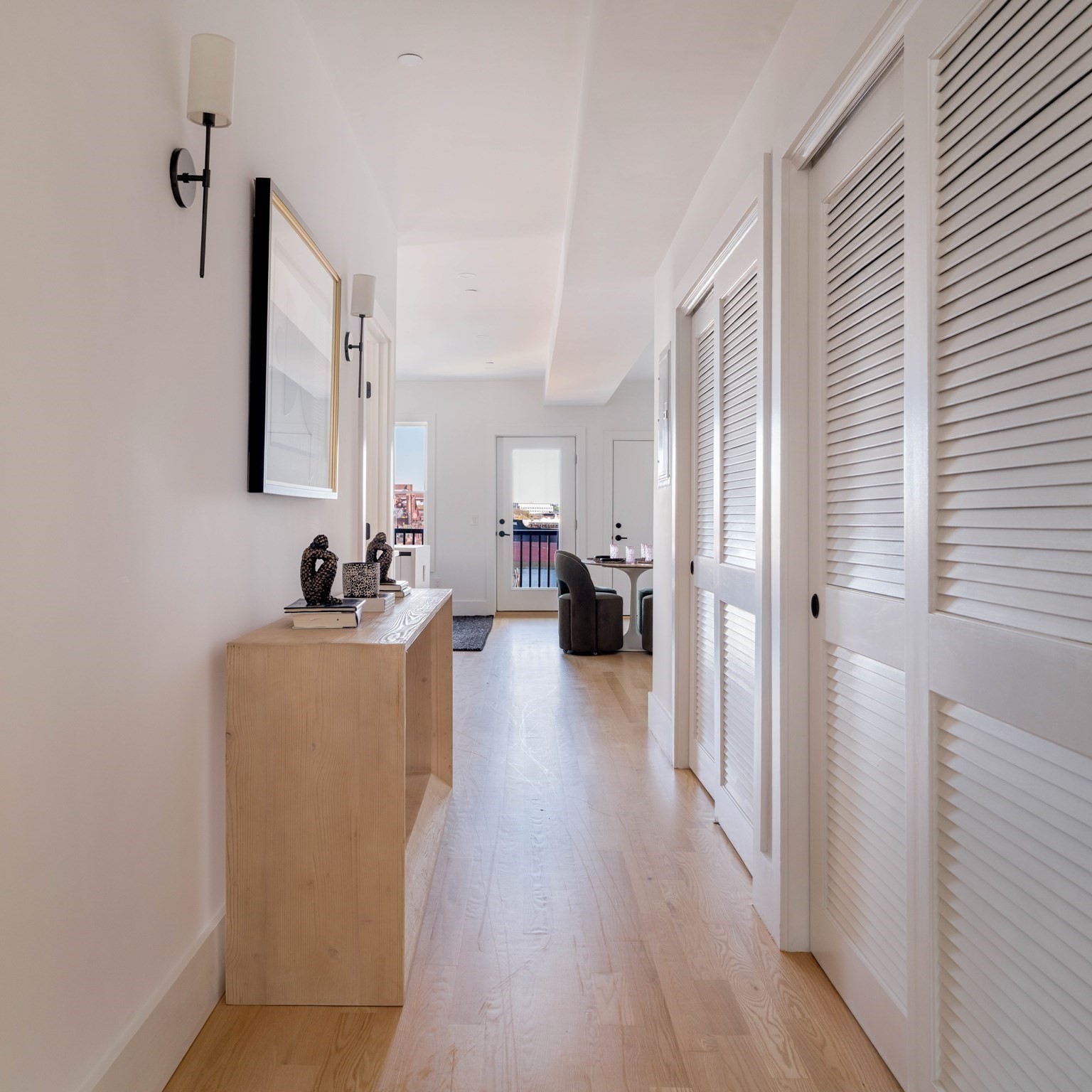 32 Condor St # 4a Property Photo 6