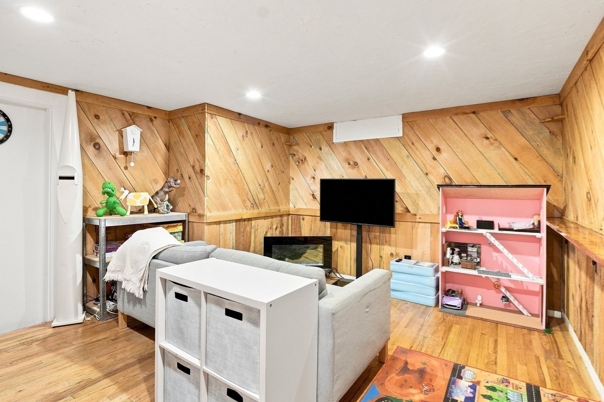15 Highland Street Property Photo 31