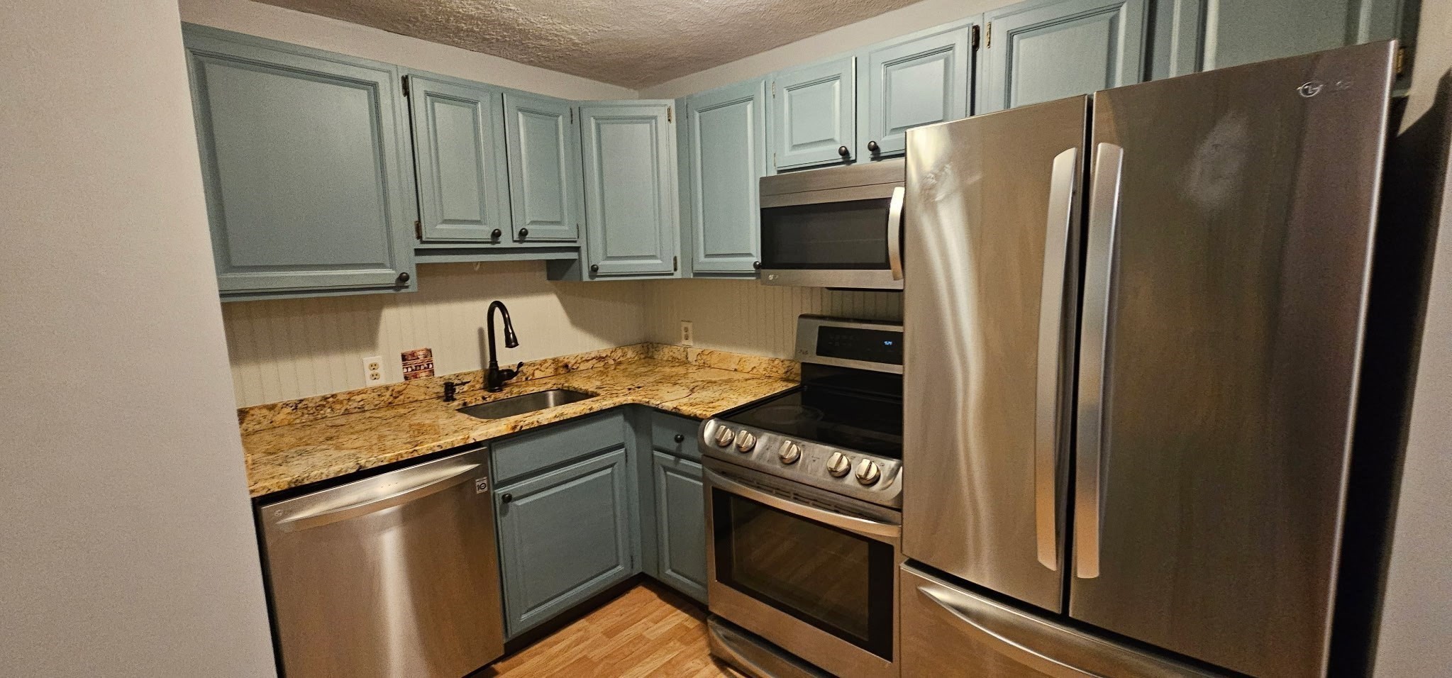209 Great Rd. # 3 Property Photo 14