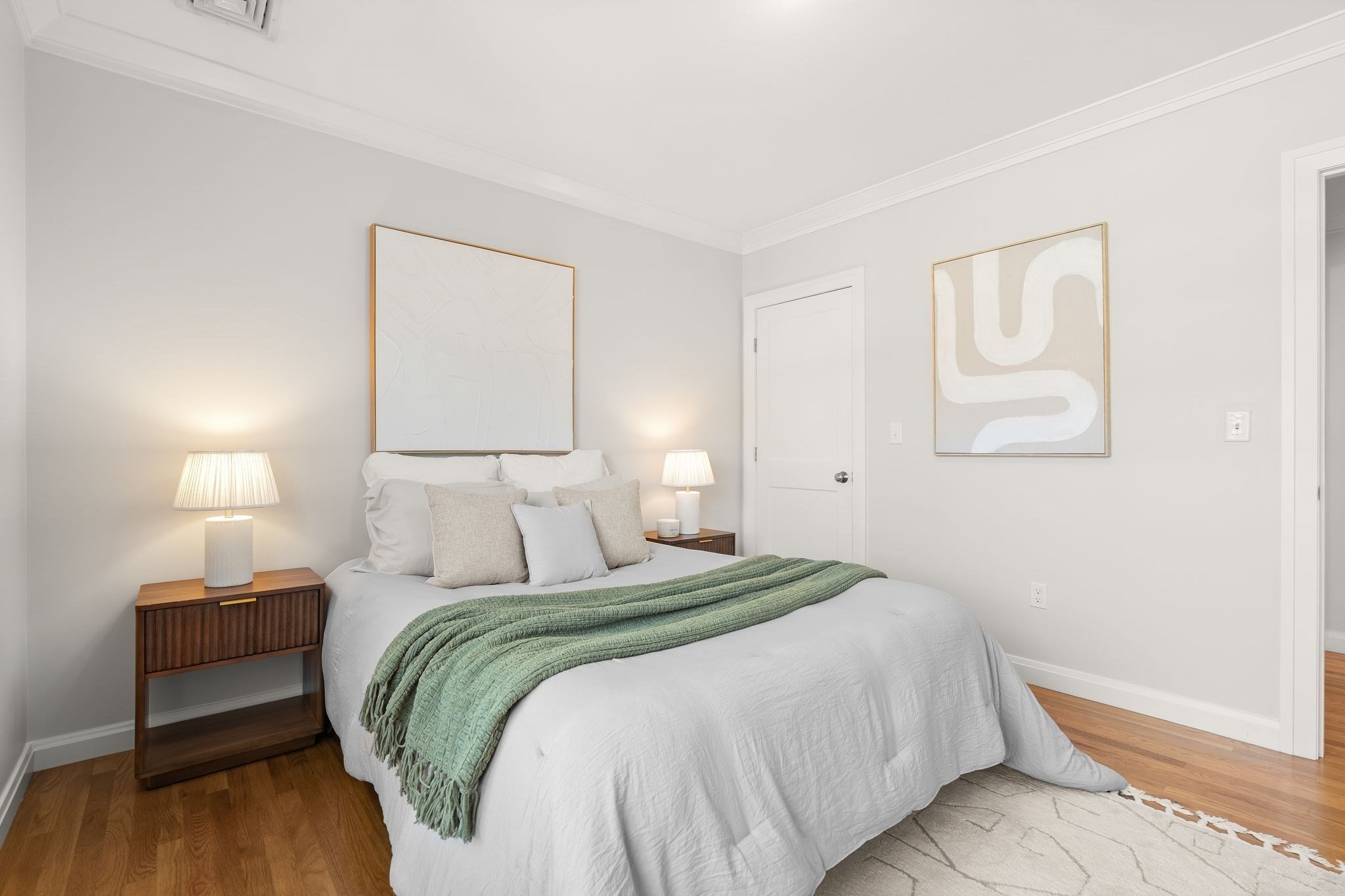156 Green St # 205 Property Photo 17