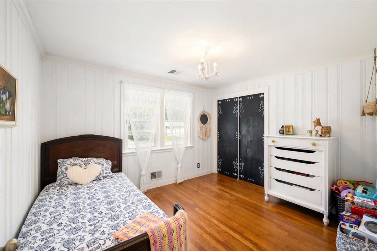147 Howe Street Property Photo 16