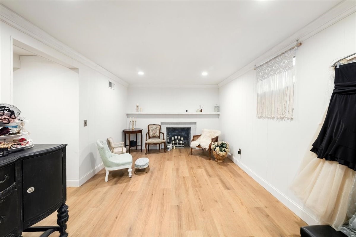 147 Howe Street Property Photo 18