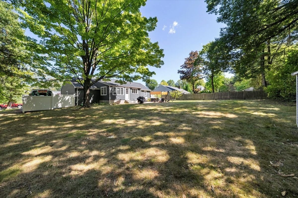 147 Howe Street Property Photo 28