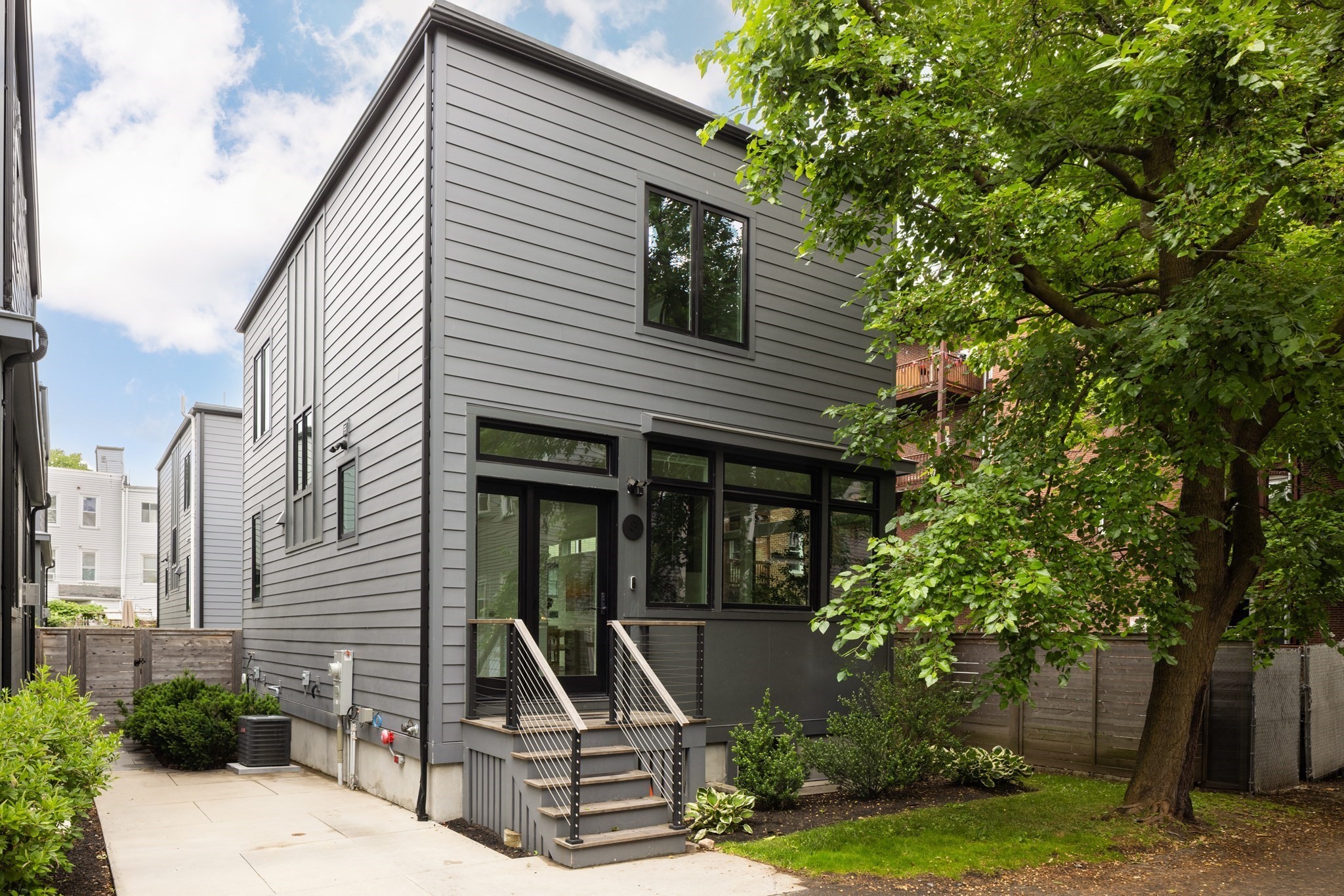 8 Richardson St # 8 Property Photo 1