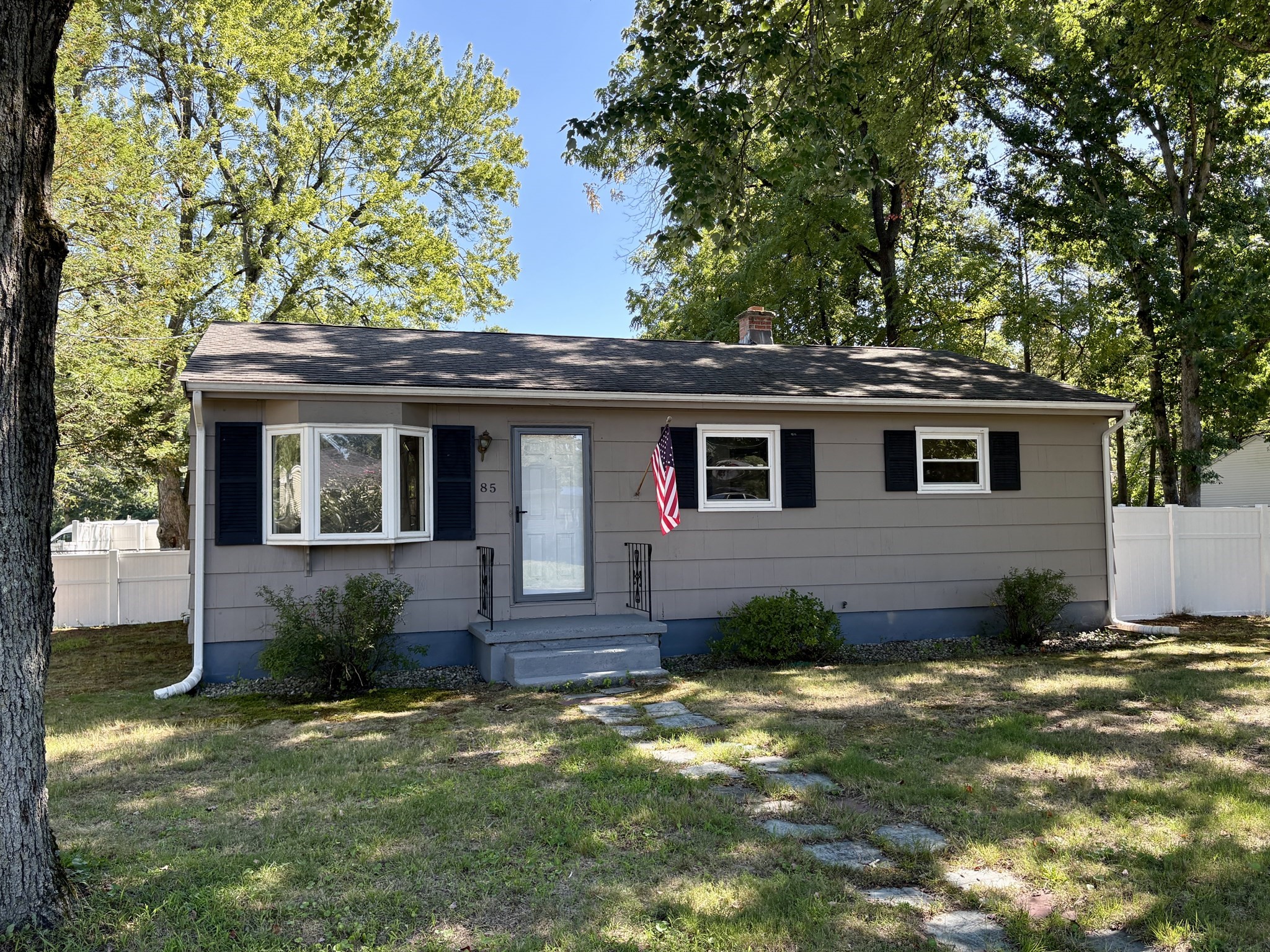 85 Talmadge Dr Property Photo 1