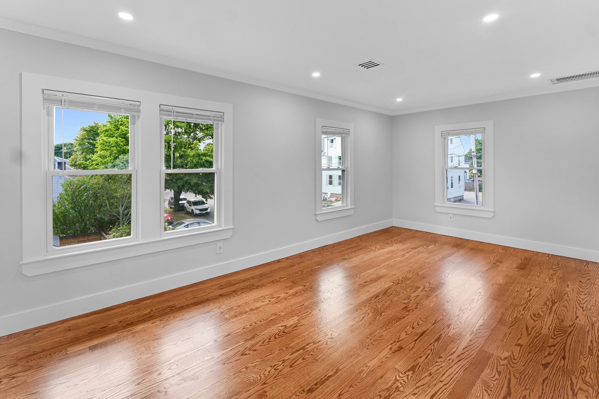 8 Appleton # 2 Property Photo 2