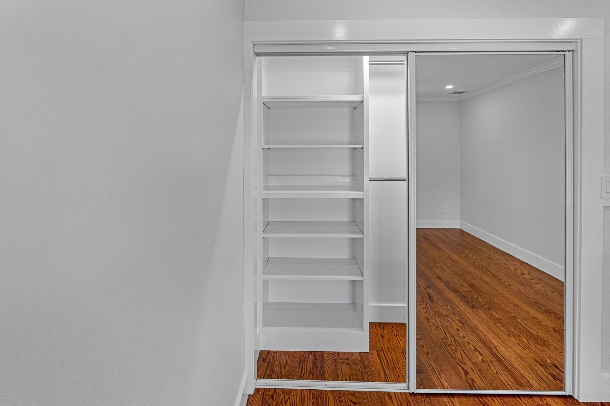 8 Appleton # 2 Property Photo 12