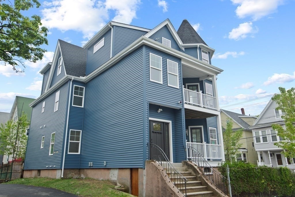 197 Vine St Property Photo 2