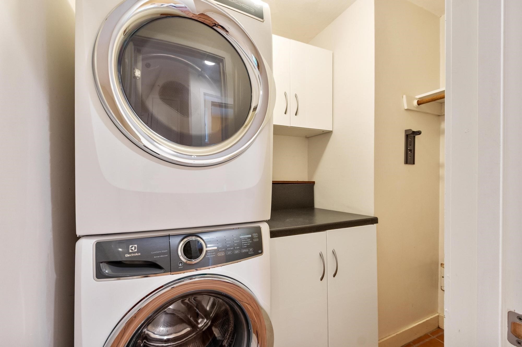 2 Sutton Pl Property Photo 14