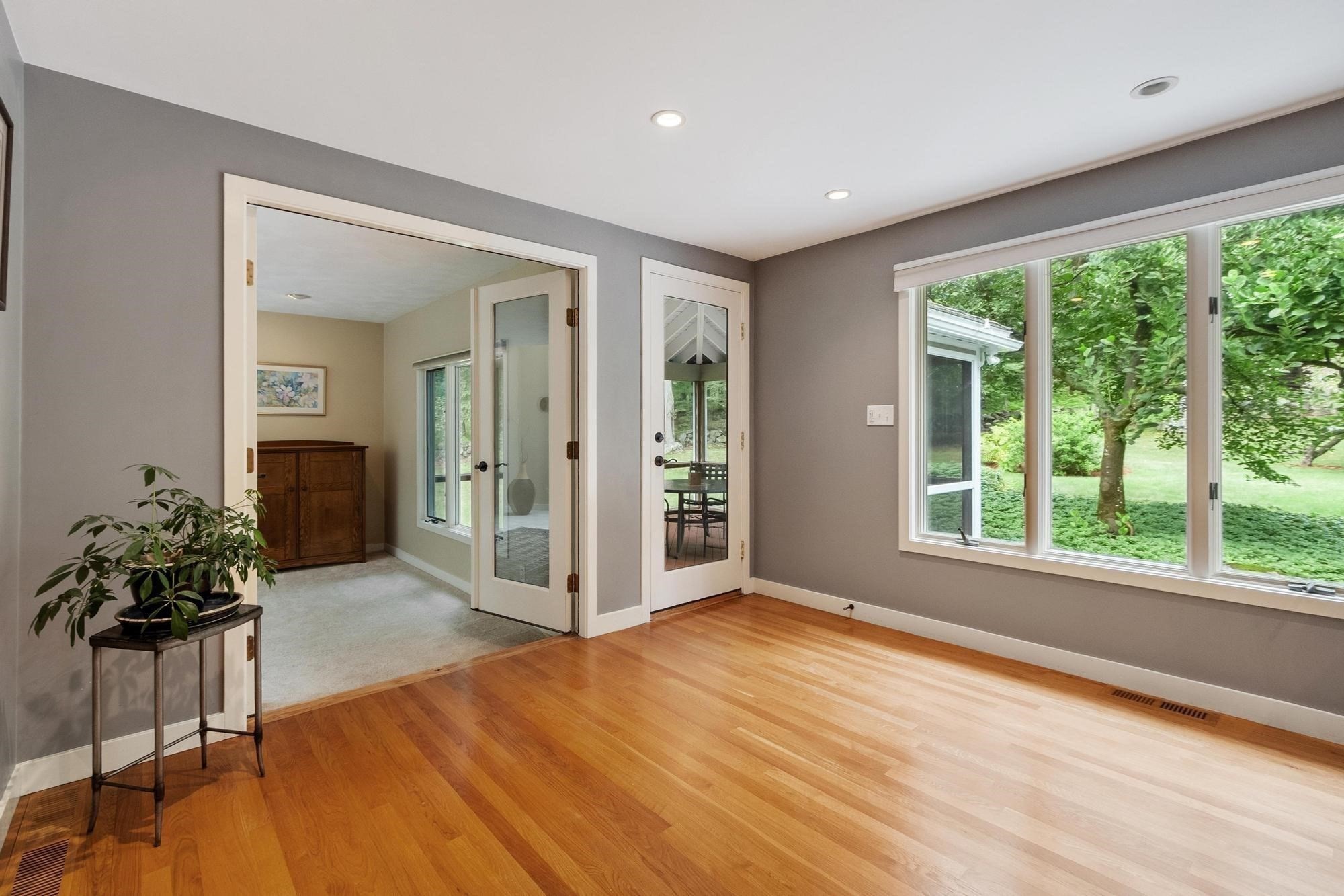 2 Sutton Pl Property Photo 15